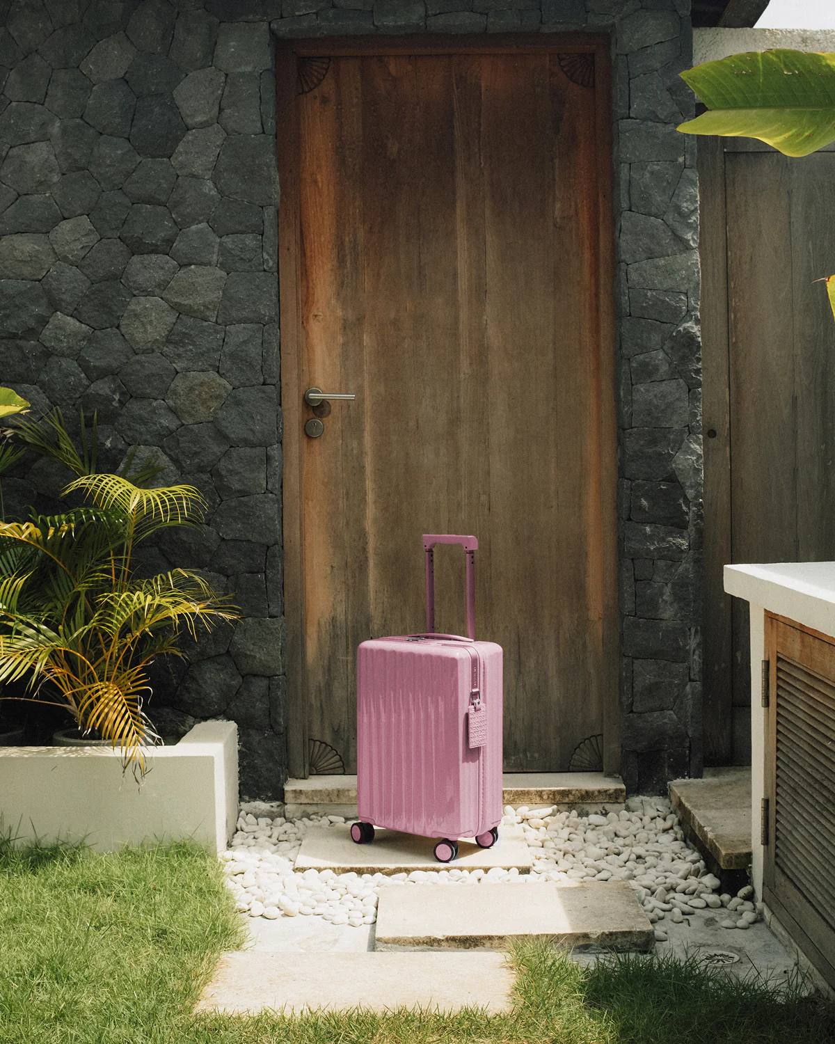 Bold Cabin Bag - Image 12