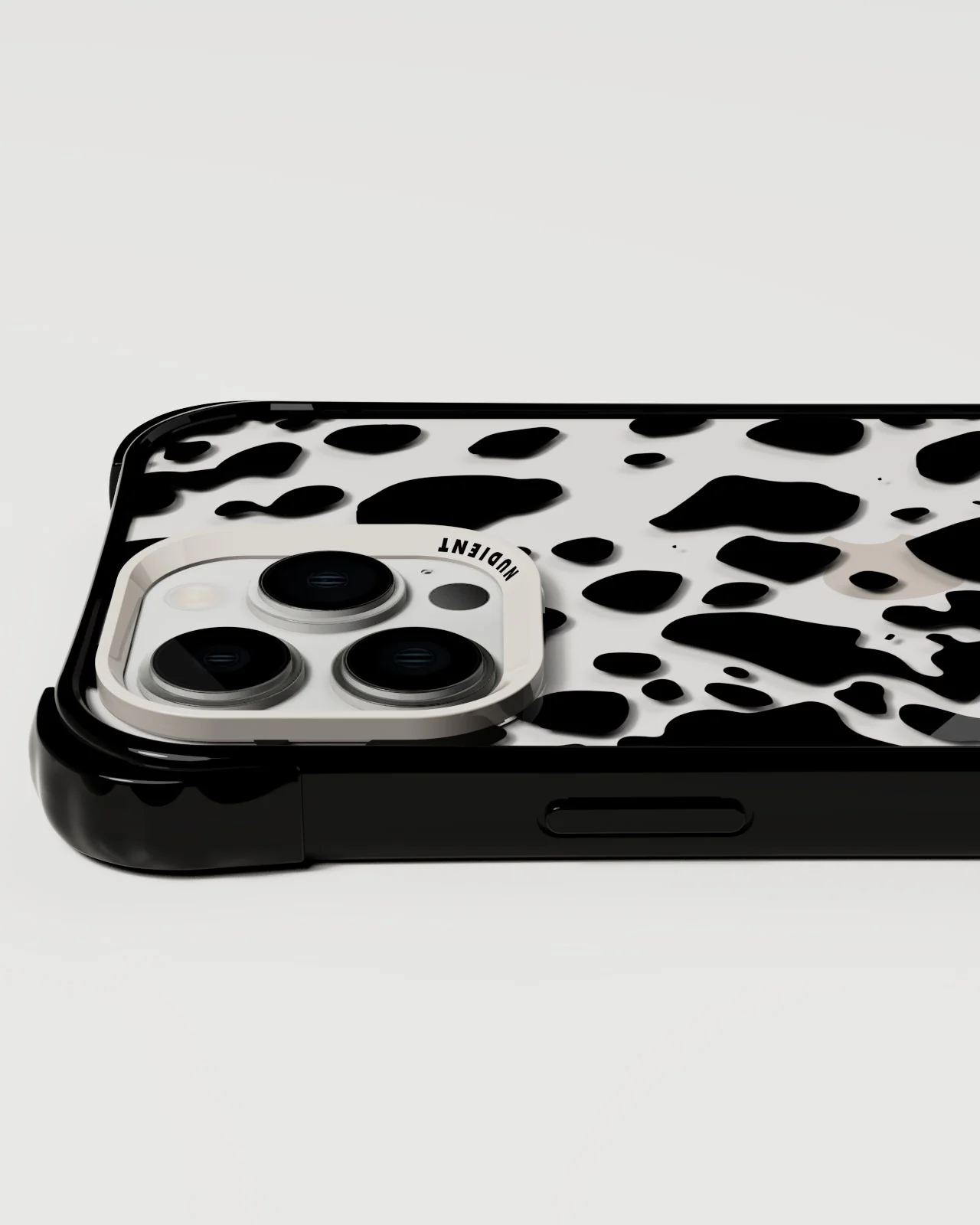 Form Bumpy Case - Image 4