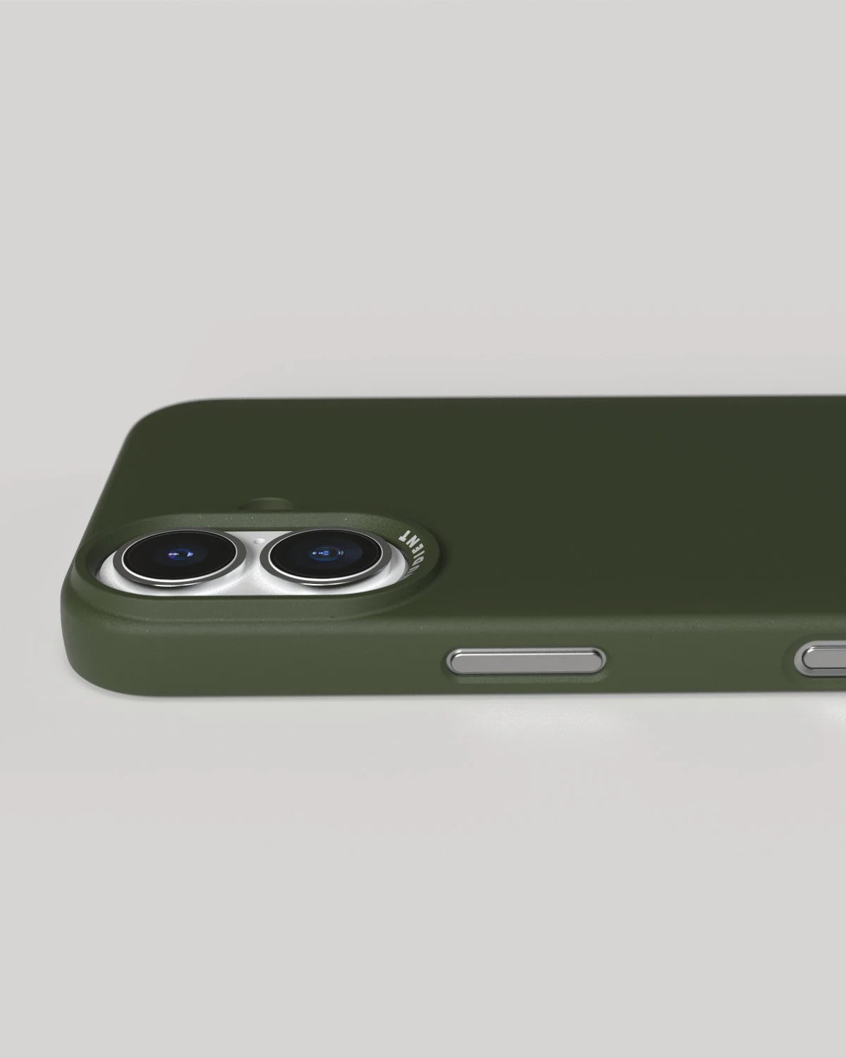 Thin Case - iPhone 16 - Ink Black & Pine Green - Image 7